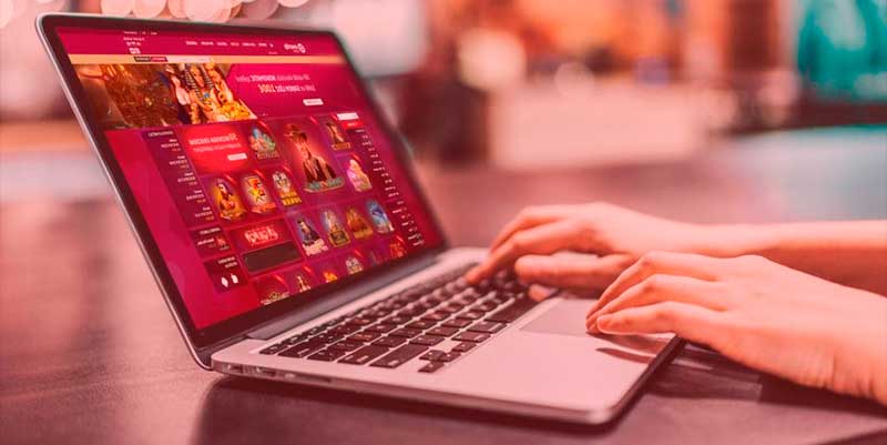 Man playing online casino